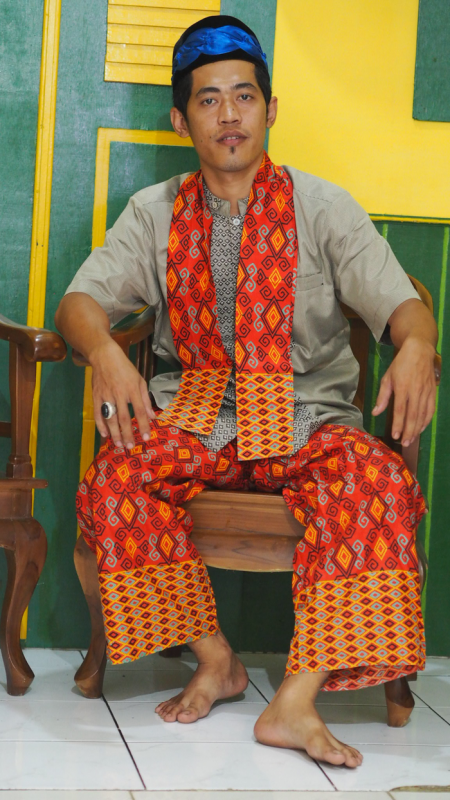 Celana Motif Batik