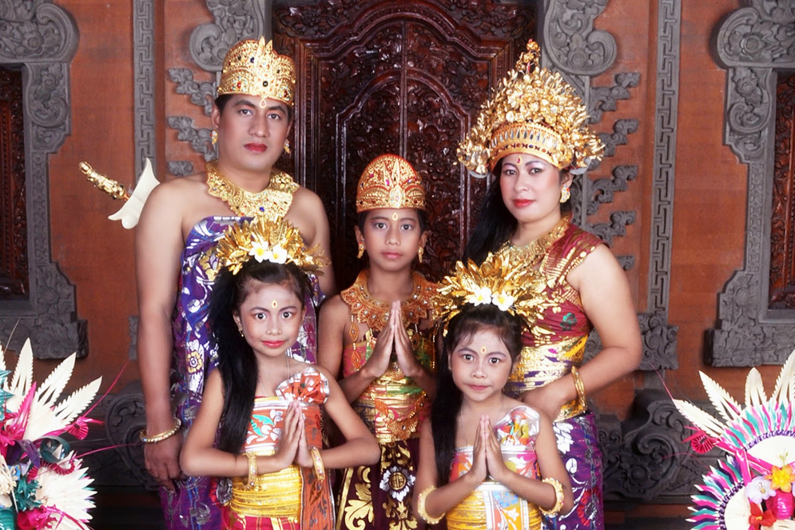 Mengenal Jenis Baju Adat Bali yang Wajib Kamu Ketahui - Budayanesia