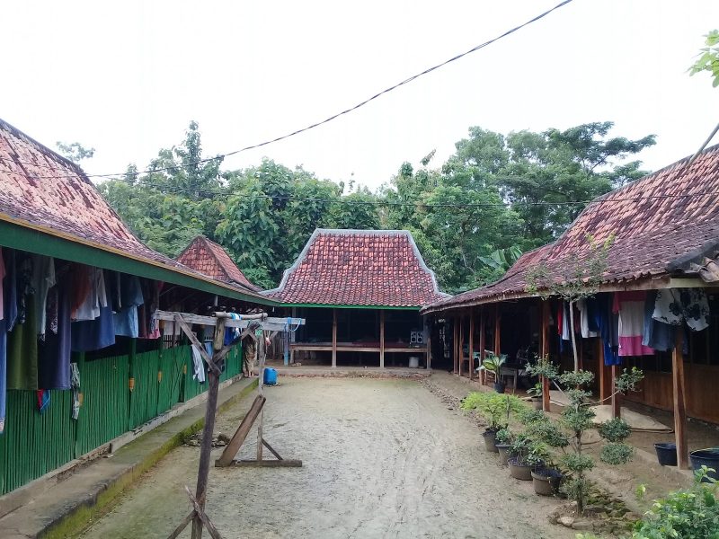 Rumah Adat Suku Madura